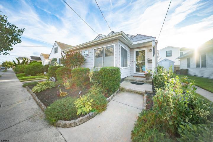 Photo of 222 N Delavan Avenue, Margate NJ