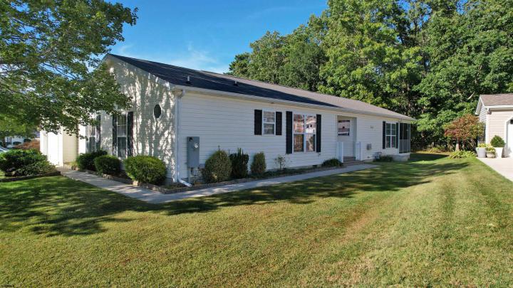 Photo of 72 Knollwood Drive