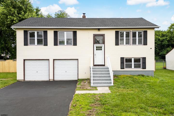 Photo of 243 Wintergreen Lane, Penns Grove Borough NJ