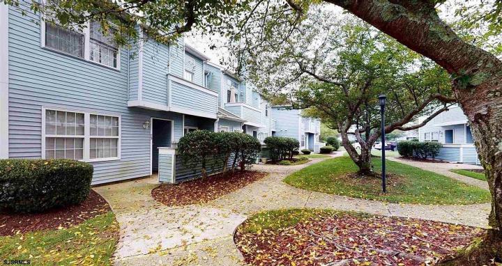 Photo of 76 Heather Croft, Egg Harbor Township NJ