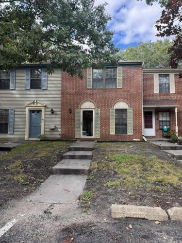 Photo of 213 Patriots Court