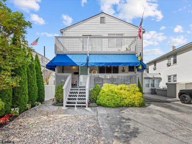 Photo of 2 N Frontenac Avenue, Margate NJ