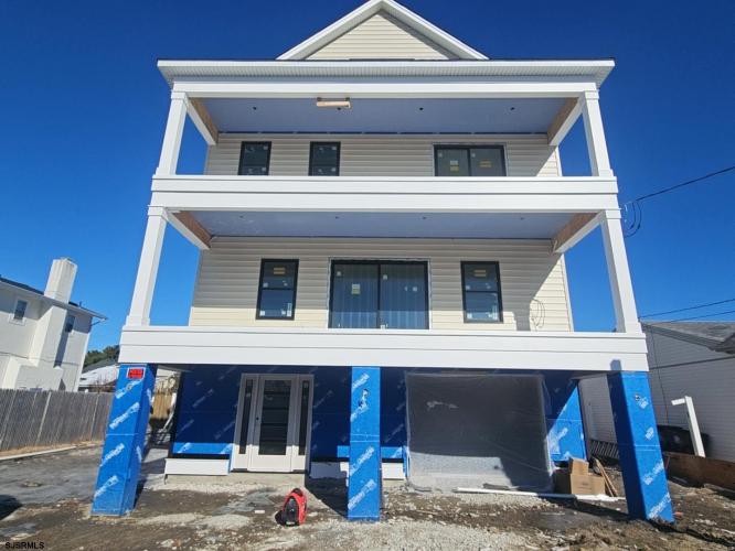 Photo of 513 N Cambridge Avenue