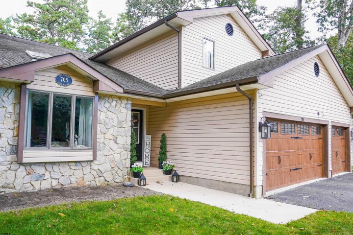 Photo of 705 E Grist Mill Way, Smithville NJ