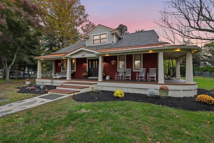 Photo of 1202 Shore Road