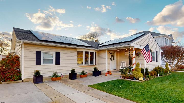 Photo of 115 44th Street S