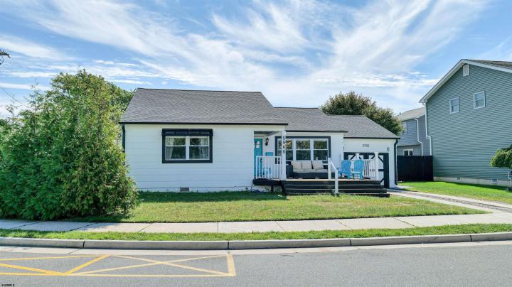 Photo of 5900 Burk Avenue