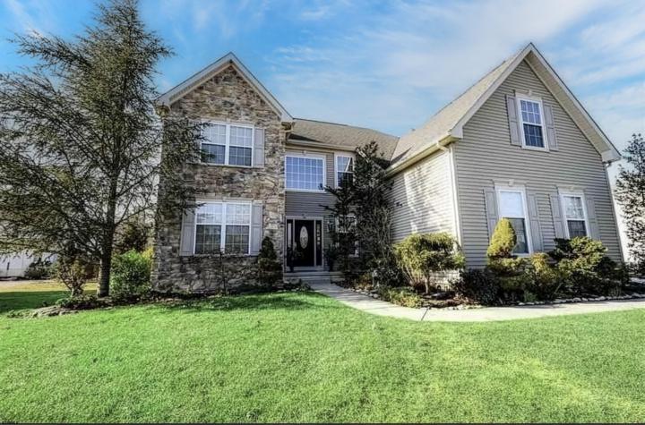 Photo of 421 Glenn Avenue