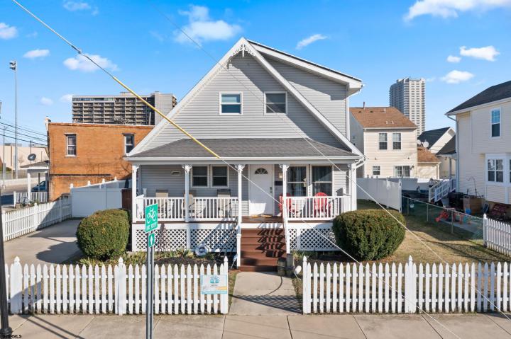 Photo of 137 N Massachusetts Avenue