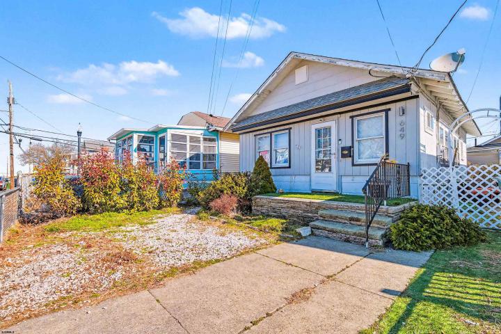 Photo of 649 N Harrisburg Avenue