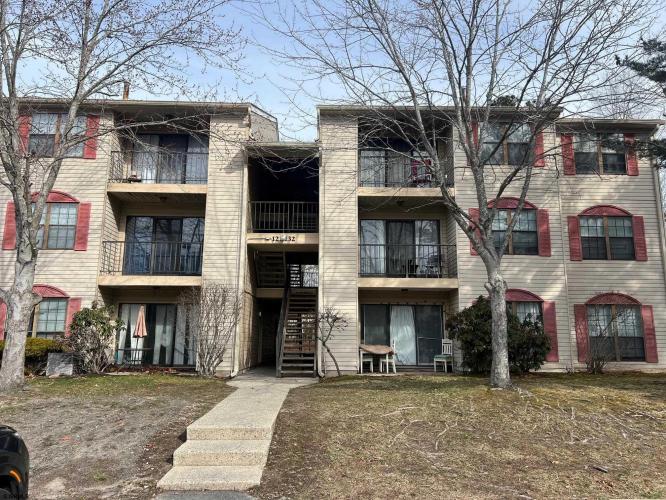 Photo of 123 Colonial Court