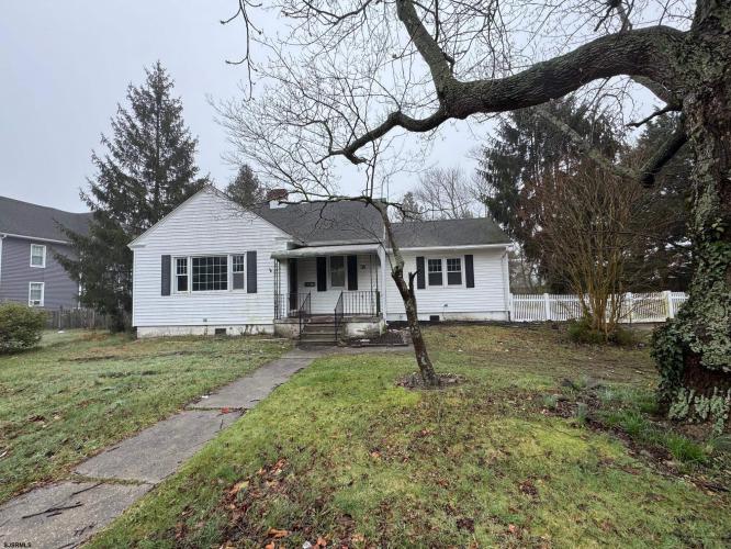 Photo of 502 Shore Road