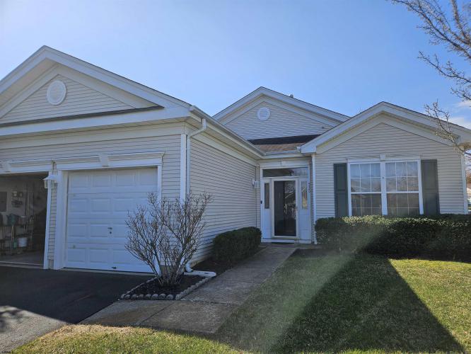 Photo of 535 Salem Way