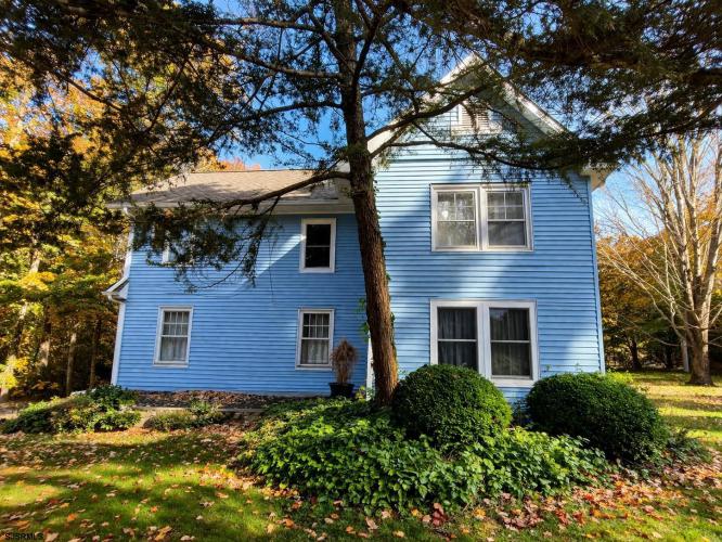 Photo of 639 Chestnut Neck Road