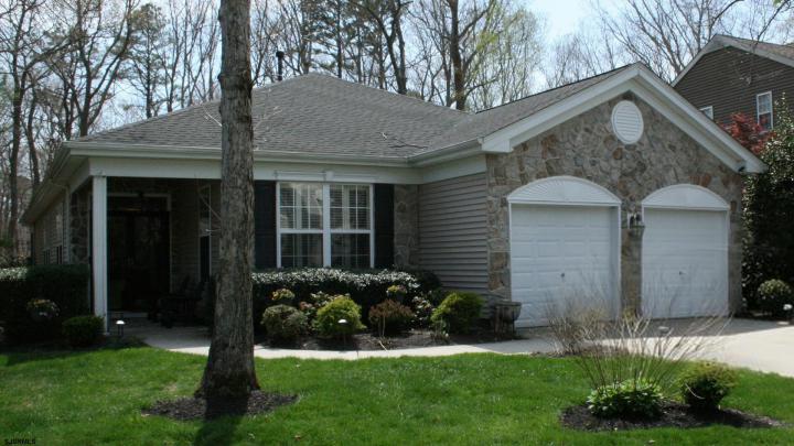 Photo of 666 Country Club Drive