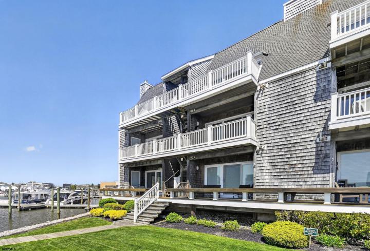 Photo of 1401 Harbour Cove