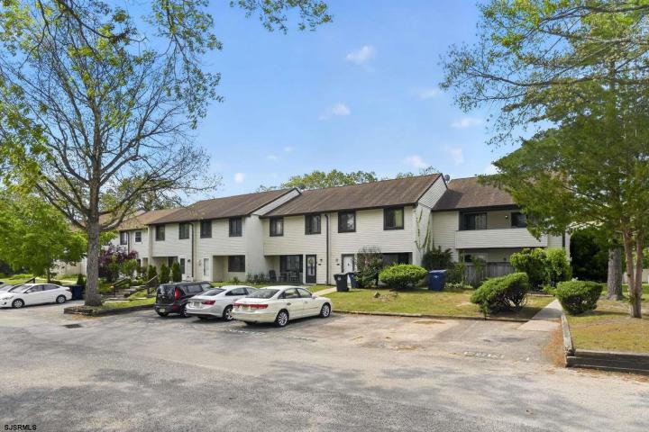 Photo of 2112 Rhododendron Court