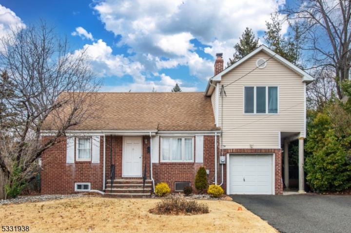Photo of 35 Taggart Way, Saddle Brook NJ