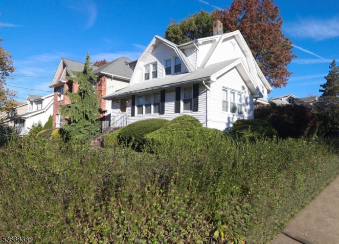 Photo of 133 Degraw Avenue, Teaneck NJ