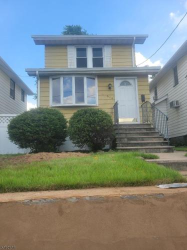 Photo of 614 10th Street, Lyndhurst NJ