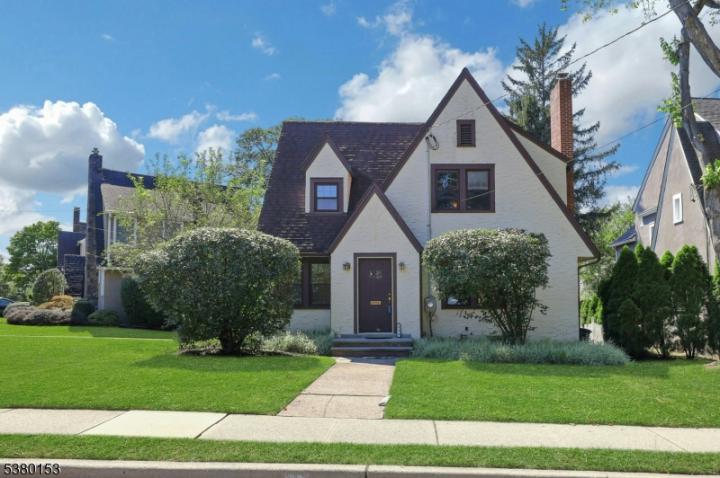 Photo of 394 Ackerman Avenue, Glen Rock NJ