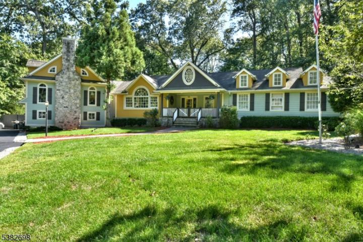 Photo of 50 Elizabeth Terrace, Upper Saddle River NJ