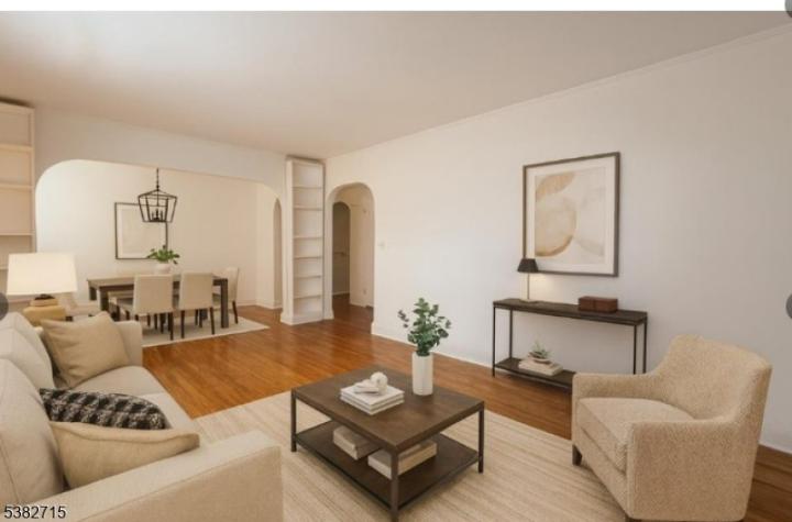Photo of 735 Elm Avenue, Teaneck NJ