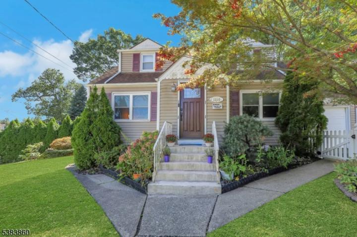 Photo of 12-15 Jerome Place, Fair Lawn NJ