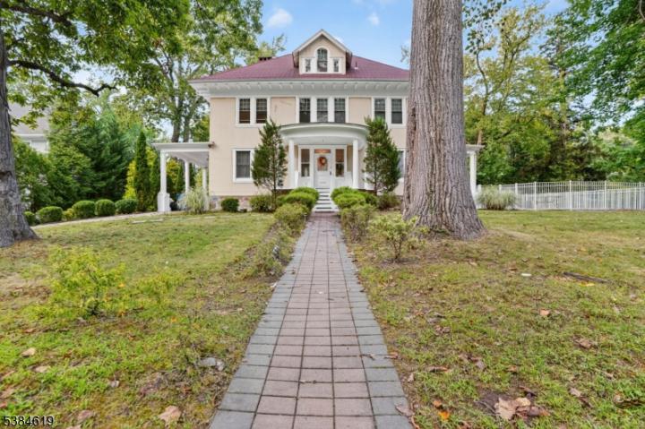 Photo of 285 Maple Street, Englewood NJ
