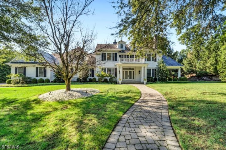 Photo of 11 Oconners Lane, Old Tappan NJ