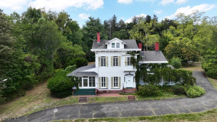 Photo of 235 Wearimus Road, Ho-ho-kus NJ