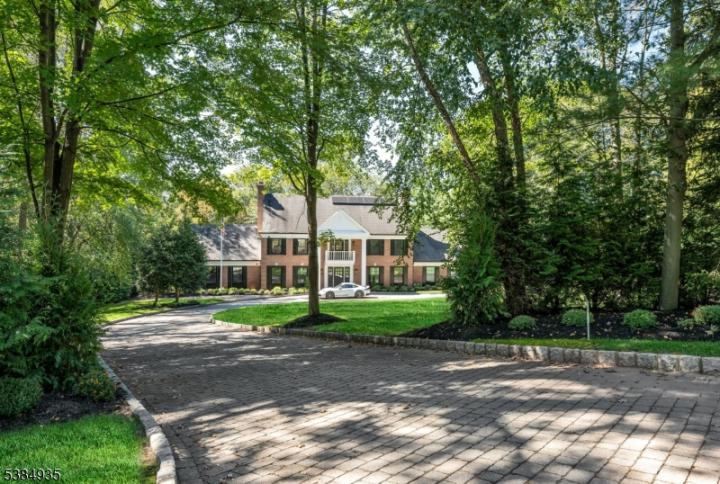 Photo of 13 Powder Hill Road, Saddle River NJ