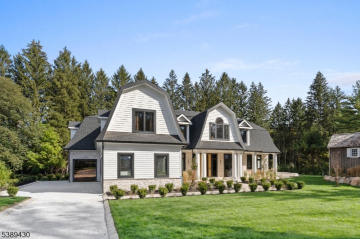 Photo of 48 Pleasant Avenue, Upper Saddle River NJ