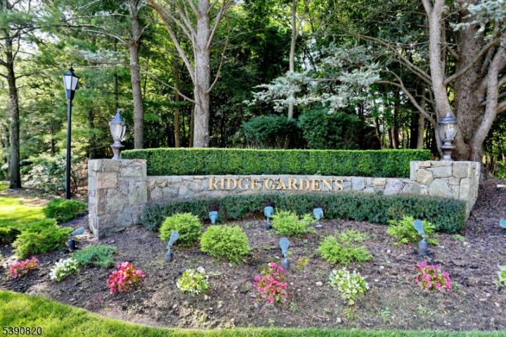 Photo of 2009 Hawthorne Lane