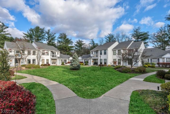 Photo of 80 Konight Court, Mahwah NJ