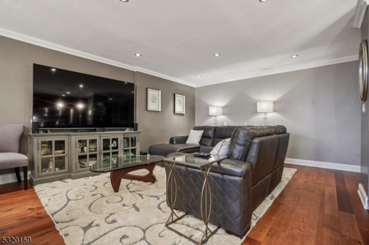 Photo of 301 Beech Street 12e