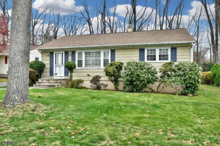 Photo of 61 Mackay Avenue, Waldwick NJ