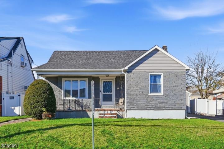 Photo of 55 Burns Avenue