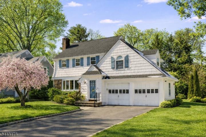 Photo of 127 Central Avenue, Glen Rock NJ