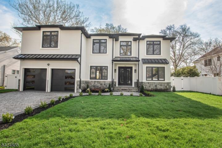 Photo of 722 Erie Road, Paramus NJ