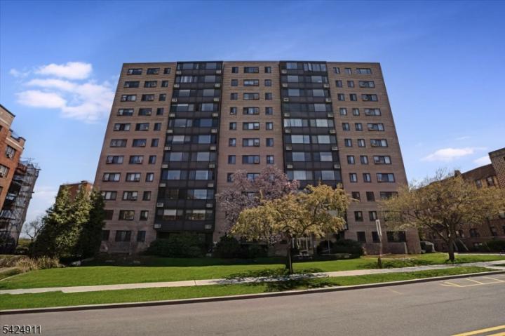 Photo of 90 Prospect Avenue