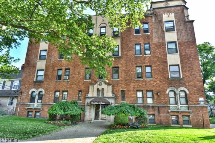 Photo of 303 Hamilton Place A4, Hackensack NJ