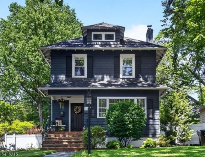 Photo of 158 Vreeland Avenue