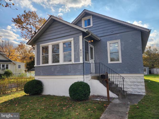 Photo of 602 N Garfield Avenue, Moorestown NJ