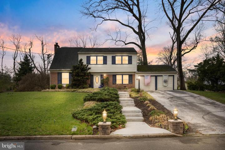 Photo of 471 Buttonwood Lane, Cinnaminson NJ