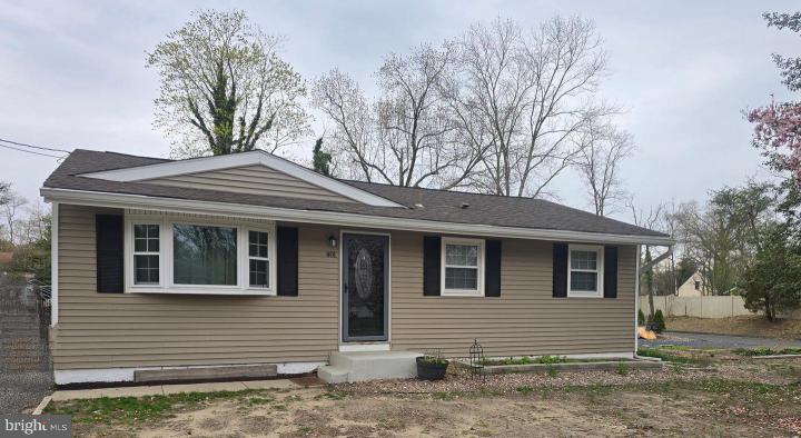 Photo of 401 Timberline Drive, Mount Laurel NJ