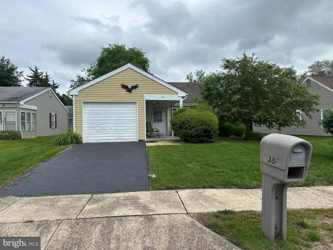 Photo of 38 Narberth Place, Southampton NJ