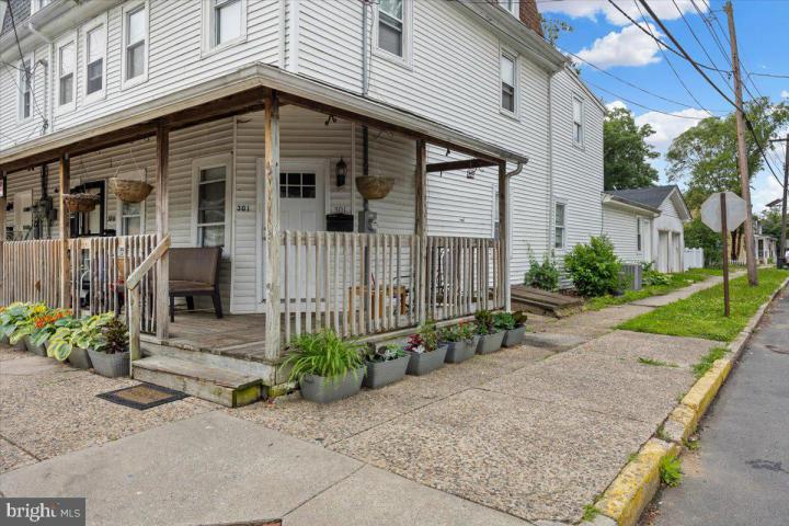 Photo of 301 Broad Street, Beverly NJ