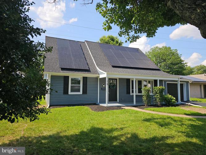 Photo of 19 Messenger Lane, Willingboro NJ