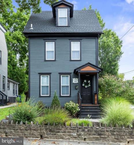 Photo of 129 S Church Street, Moorestown NJ